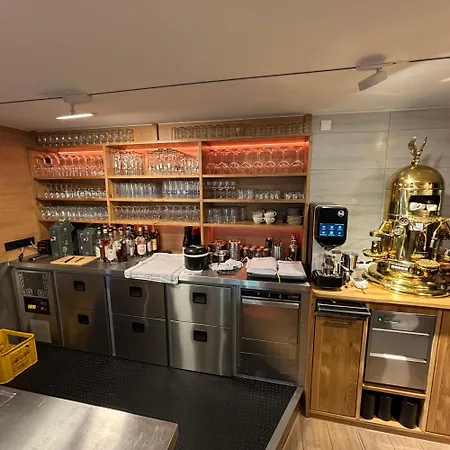 Niederhut-residenz *